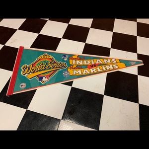 ⚾️ VRG 1997 World Series Baseball Pennant ⚾️